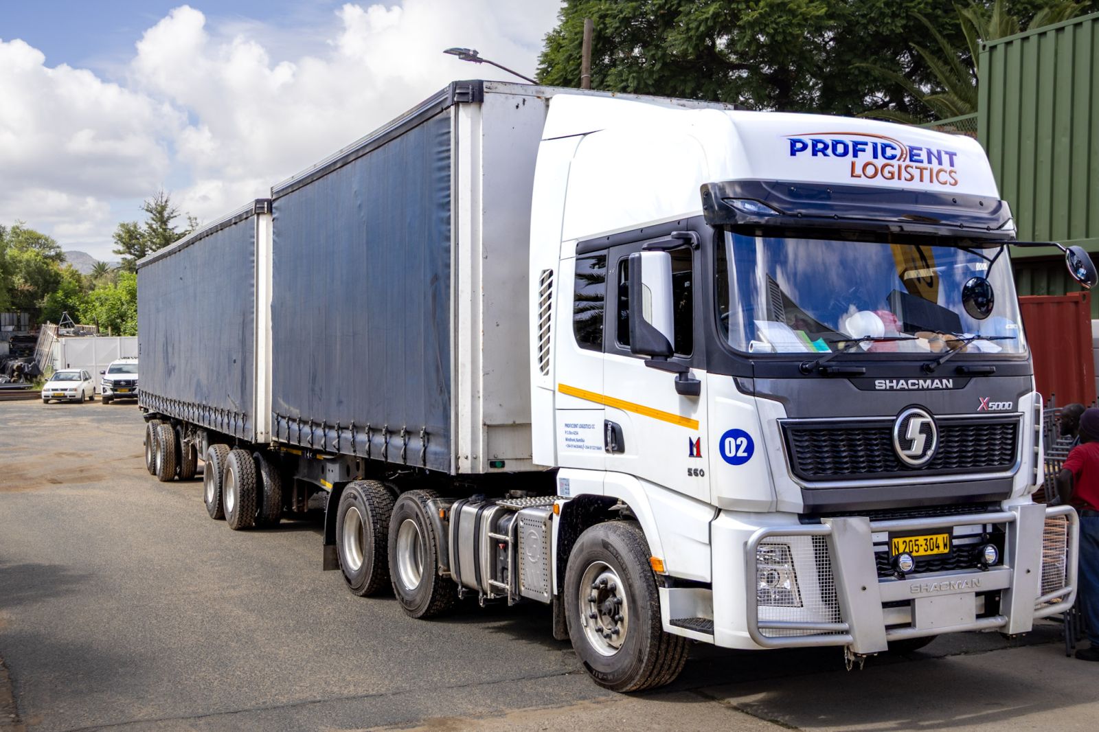 Proficient Logistics service vehicle
